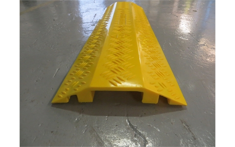 A219 Hose and Cable Ramp