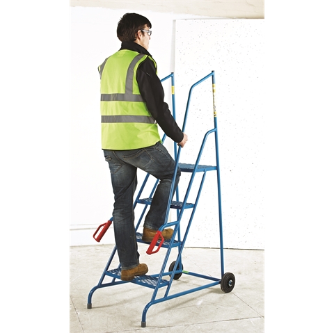 Wheel Along Steps with Dock Platform - 2 Tread  - Powder Coated finish with expanded steel mesh treads - 500mm Platform Height -  Overall Size H1210mm x W480mm x D685mm - Weight: 16kg - Blue