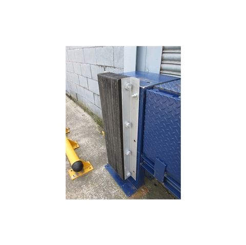 A027 Laminated Dock Bumper 900x250x100mm