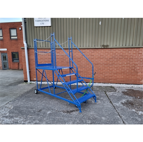 KTD Truck Dock Steps Range