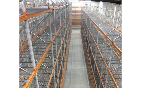 Wire Mesh Decking -Waterfall edges