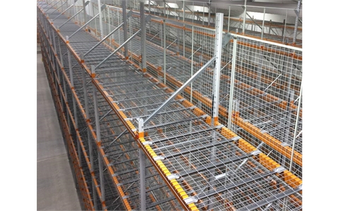 Wire Mesh Decking -Waterfall edges